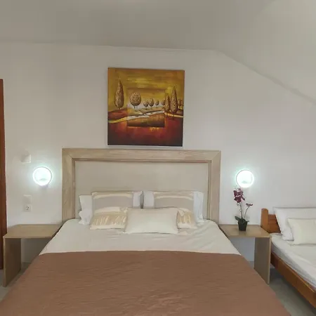Appartement Christakos Vrasná