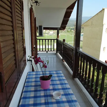 Apartament Christakos Vrasná